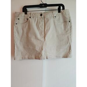 Beige Mini Skirt with Pockets by Kenar - Size 12